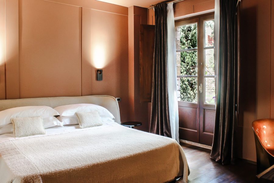 54-letto-finestra